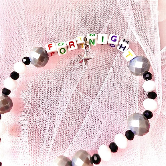 BUY1GET1FREE
The Tortured Poets Department friendship bracelet - Picture 5 of 5